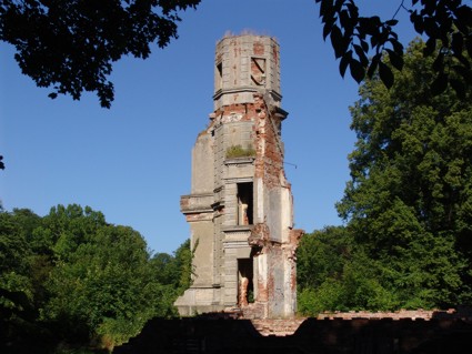 Ruine des Park Pansevitz
